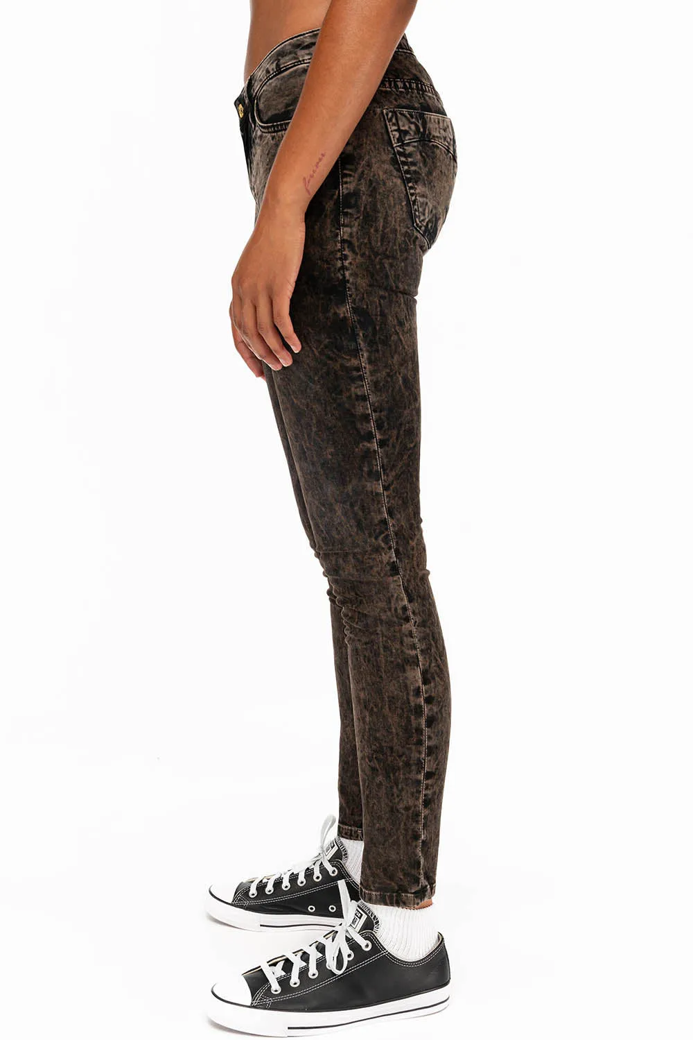 JANE MID RISE WOMENS SKINNY JEANS IN BROWN THUNDER WITH GOLD WINGS sold by Robin's Jean product image thumbnail 2