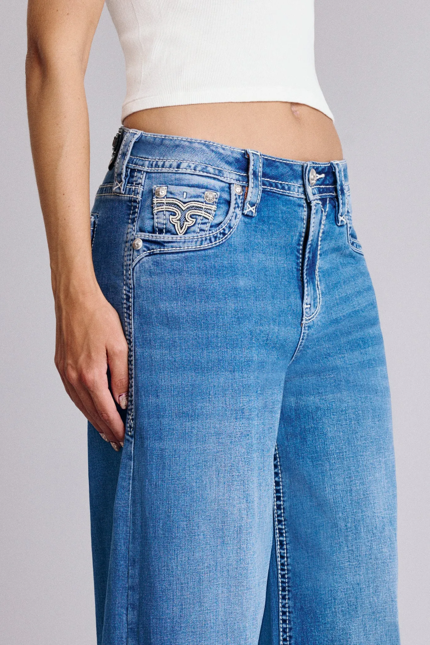 Alivia Oversized Wide-Leg Jeans sold by Rock Revival product image thumbnail 5