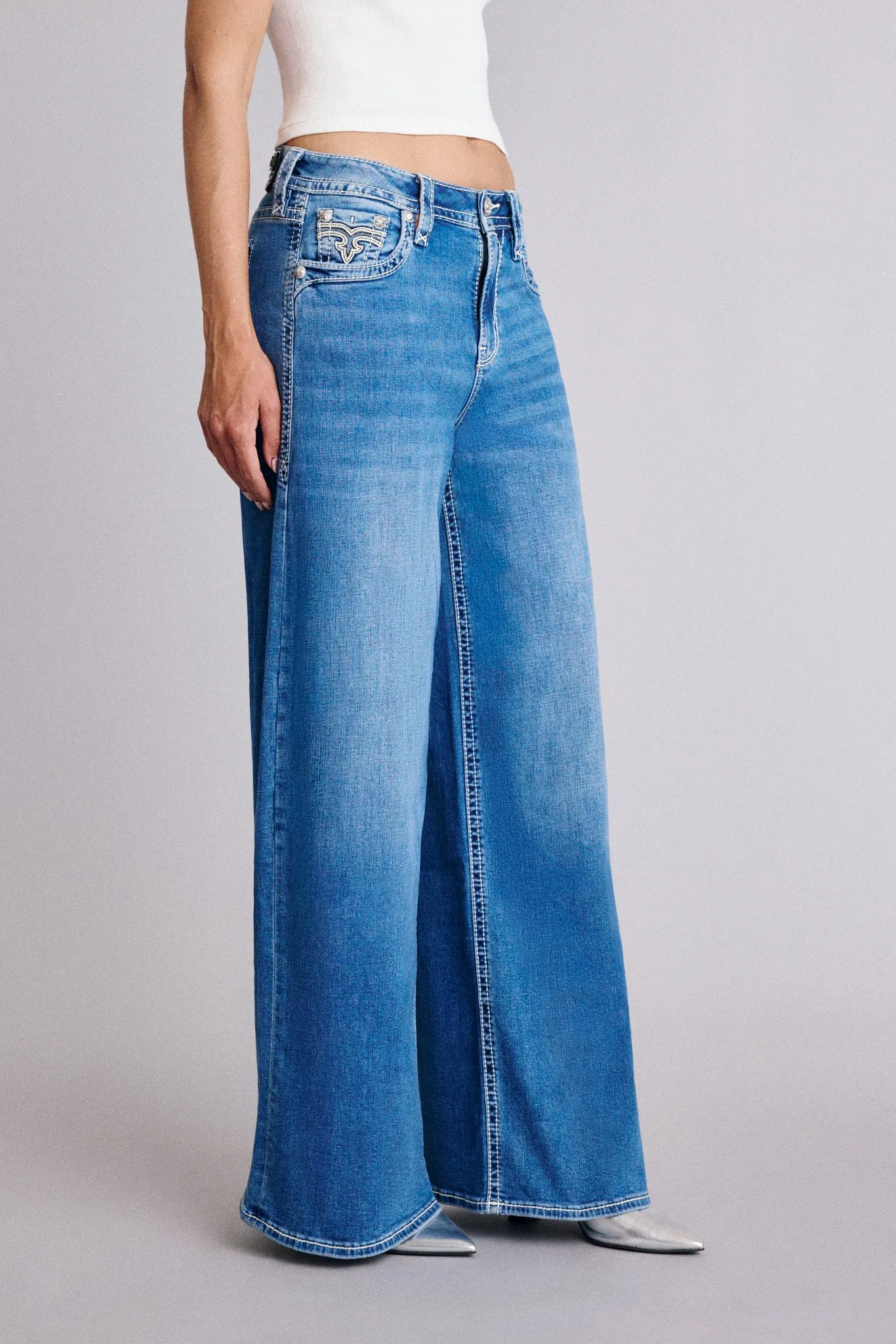 Alivia Oversized Wide-Leg Jeans sold by Rock Revival product image thumbnail 2