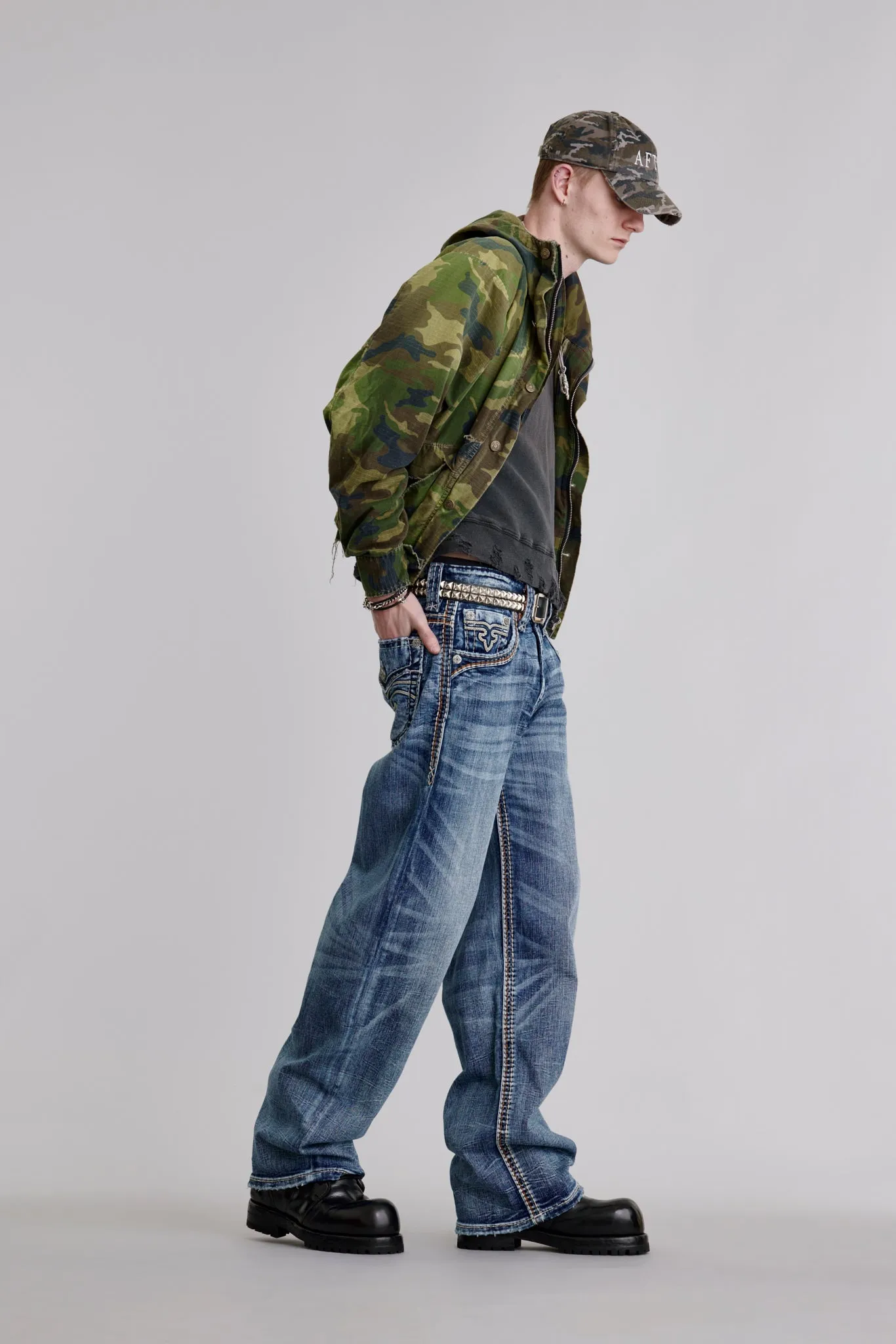 Arther Baggy 2 Jeans in Medium Blue sold by Rock Revival product image thumbnail 2
