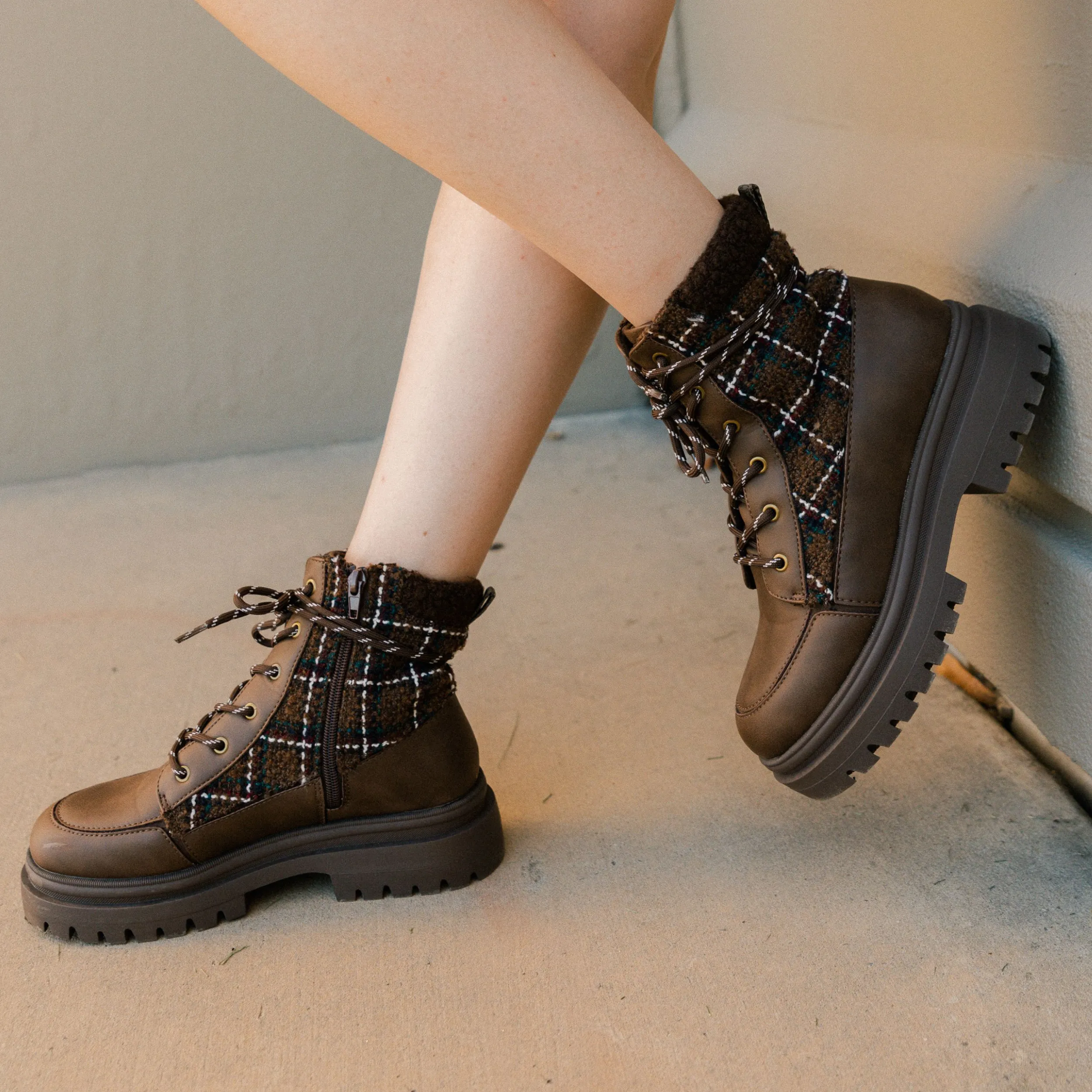 Desmond Brown Lug Boot sold by Rocket Dog product image thumbnail 2