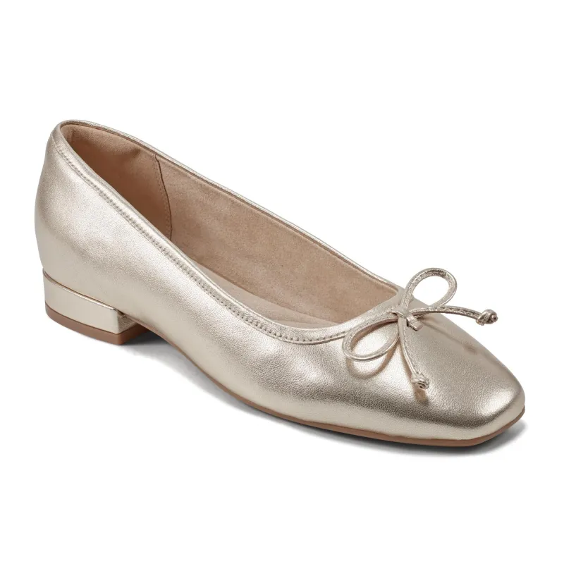 Rockport Women  SADIE DETAILED PLATINO2141/METALLIC CATIONIC sold by Rockport
