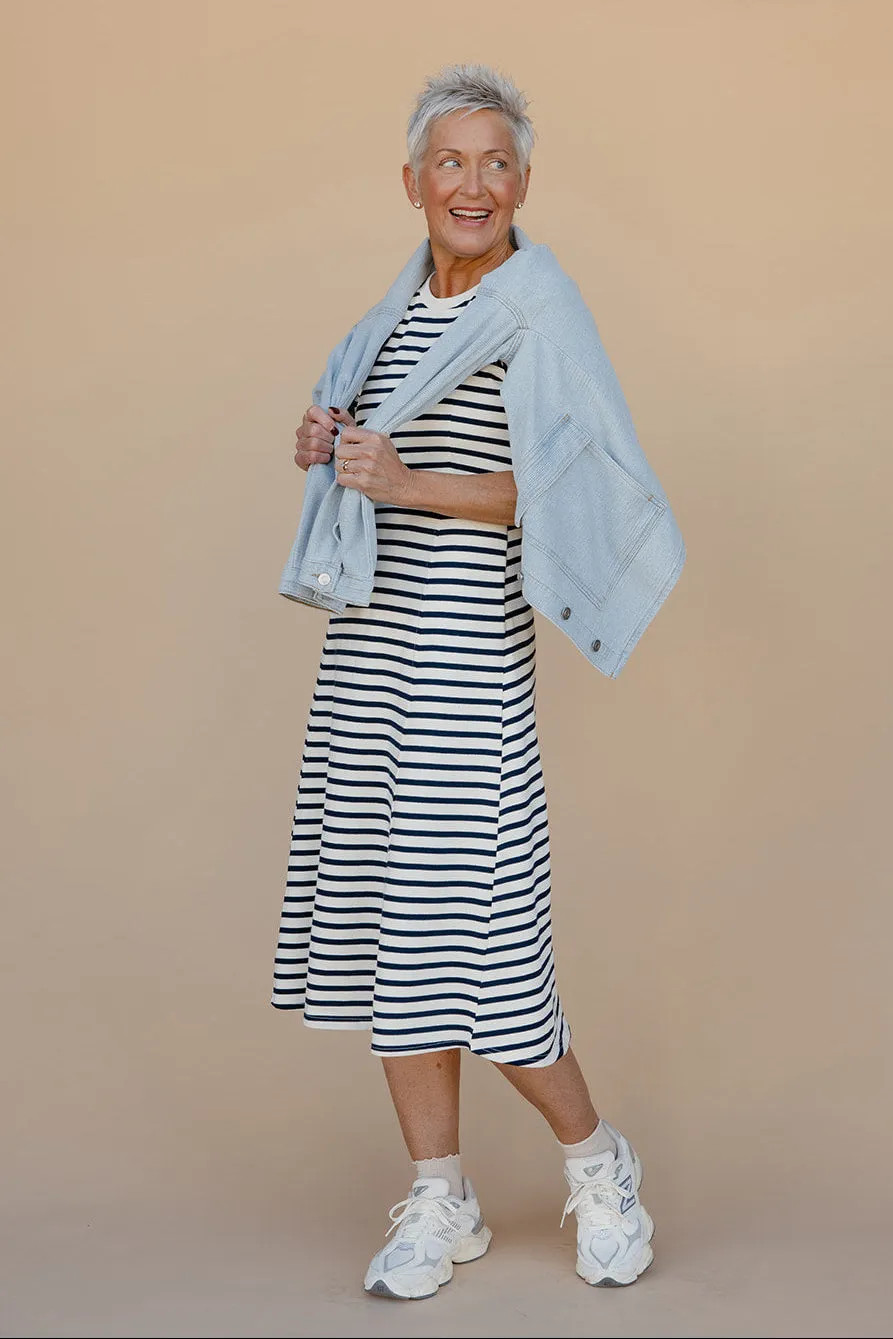 The Weekender Barn Jacket sold by Roolee product image thumbnail 4