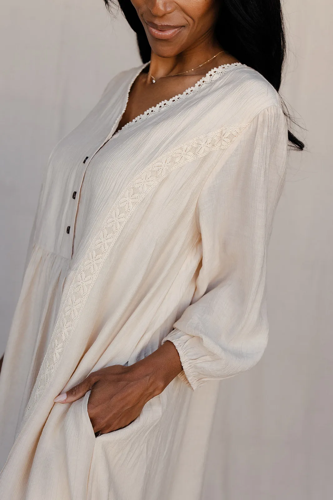 Lady in Linen Shift Dress sold by Roolee product image thumbnail 5