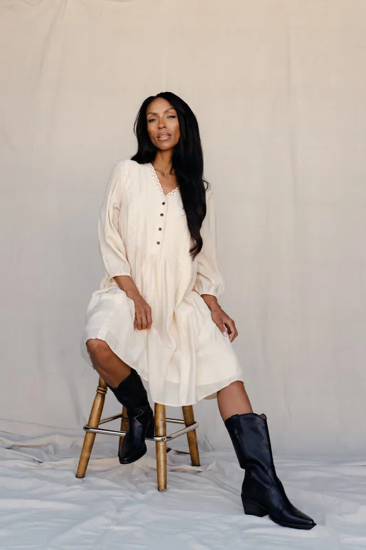 Lady in Linen Shift Dress made by Polagram