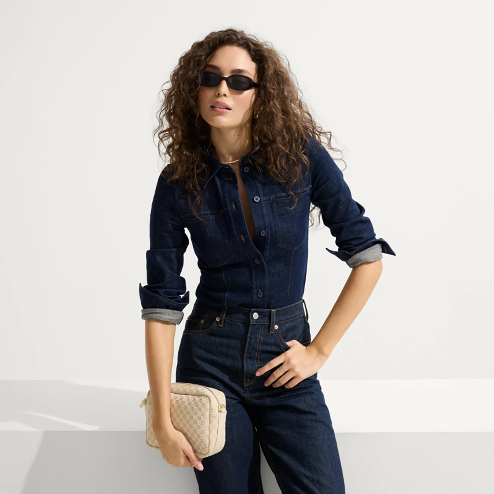 The Crossbody Camera Bag - Sesame sold by Rothy's product image thumbnail 4