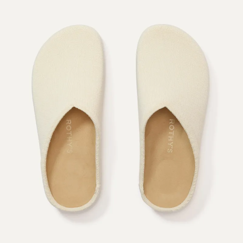 The Casual Clog - Jasmine sold by Rothy's