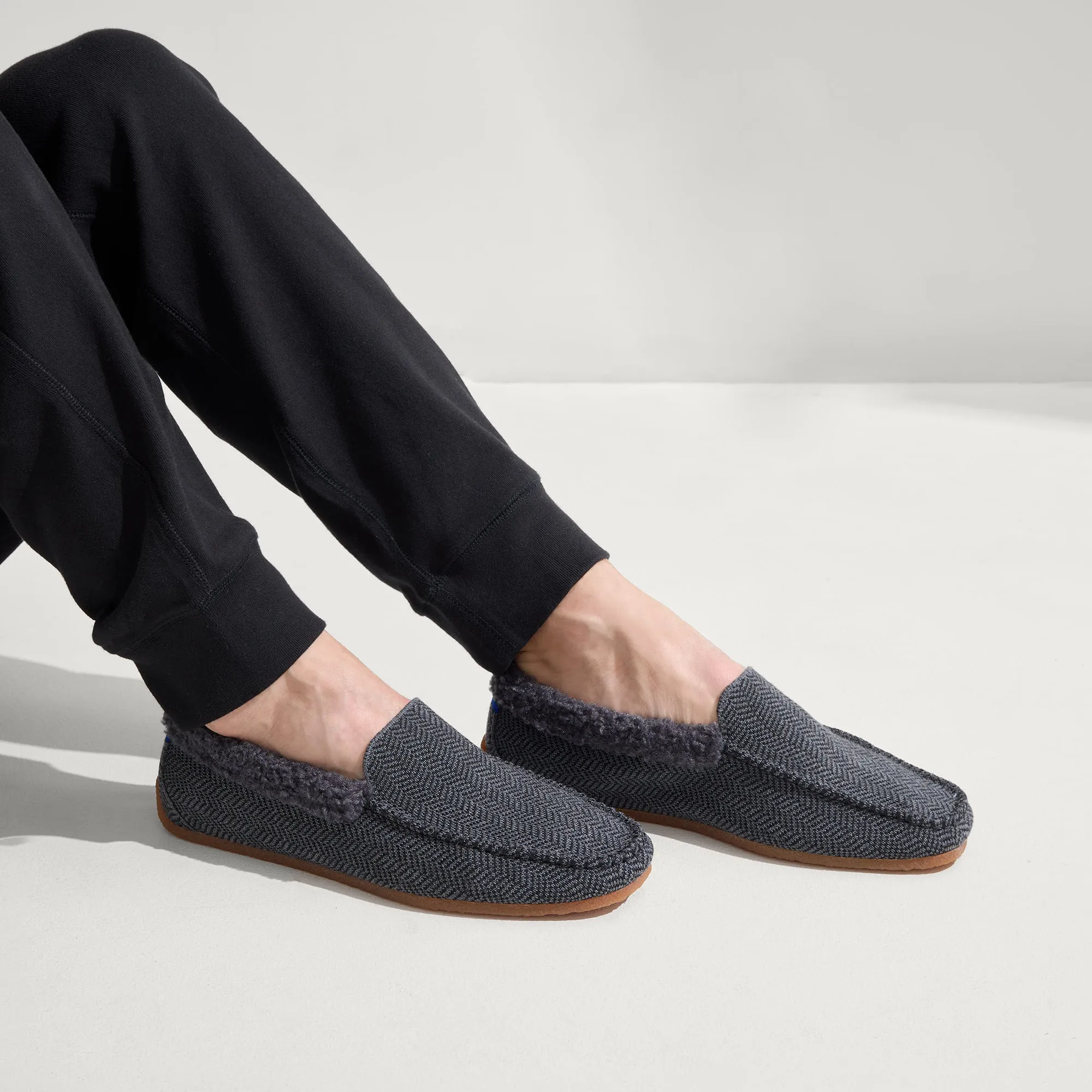 The Men's Slipper - Charcoal Herringbone sold by Rothy's product image thumbnail 2