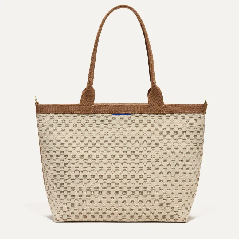 The Lightweight Zip Tote - Vanilla Wafer made by Rothy's