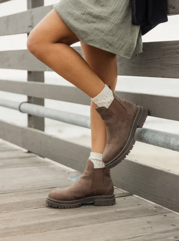 Lorena Winter Boots - Brown sold by Roxy