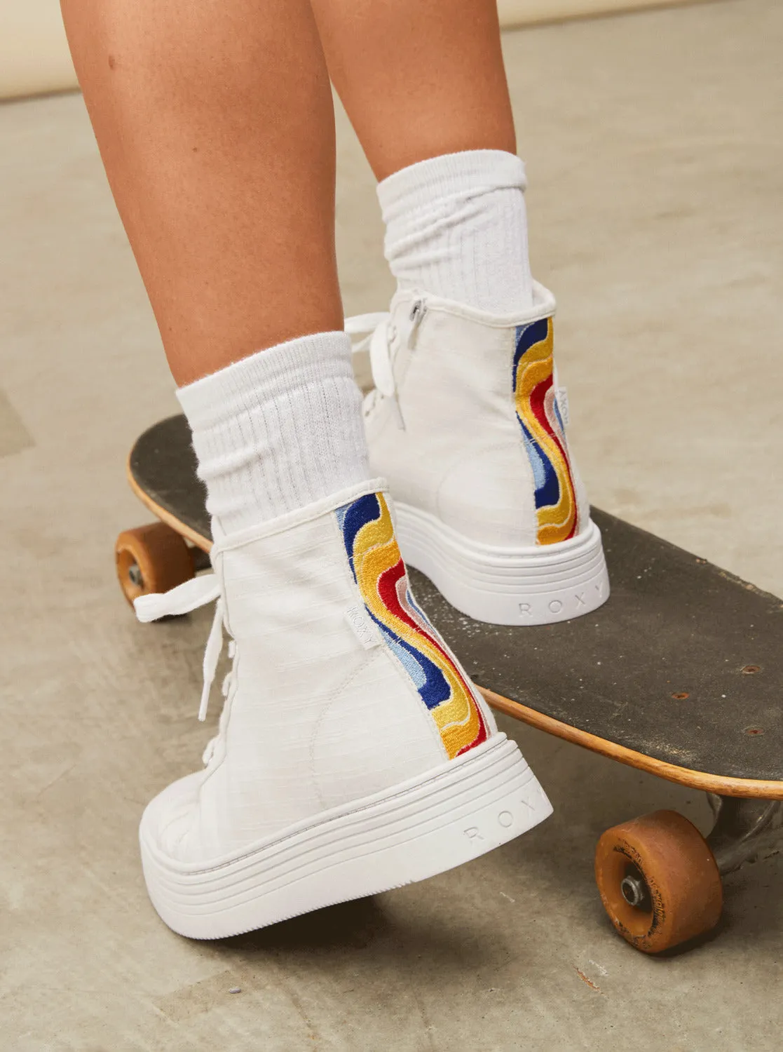 Sheilahh 2.0 Mid-Top Shoes - White sold by Roxy product image thumbnail 3