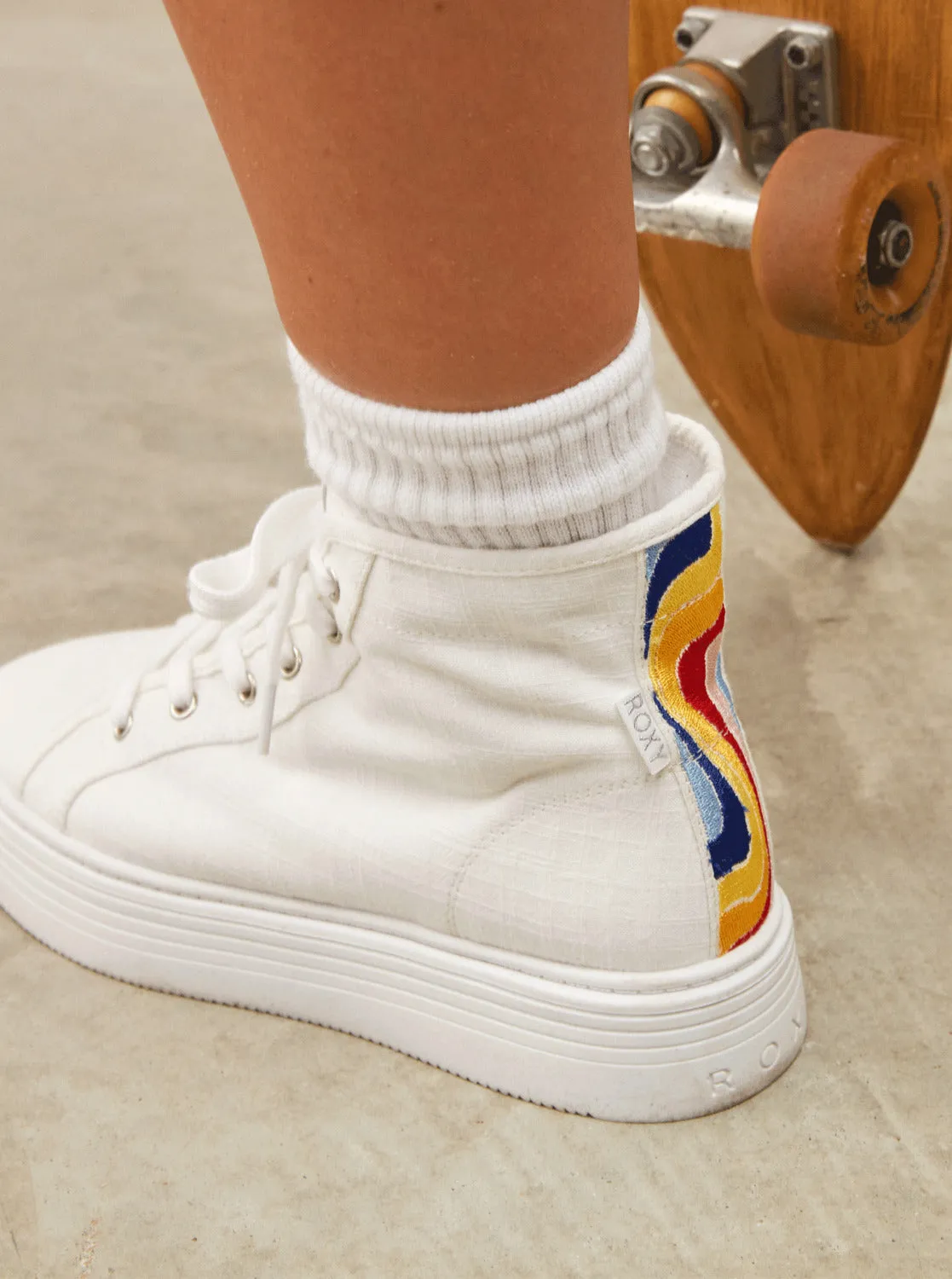 Sheilahh 2.0 Mid-Top Shoes - White sold by Roxy product image thumbnail 4
