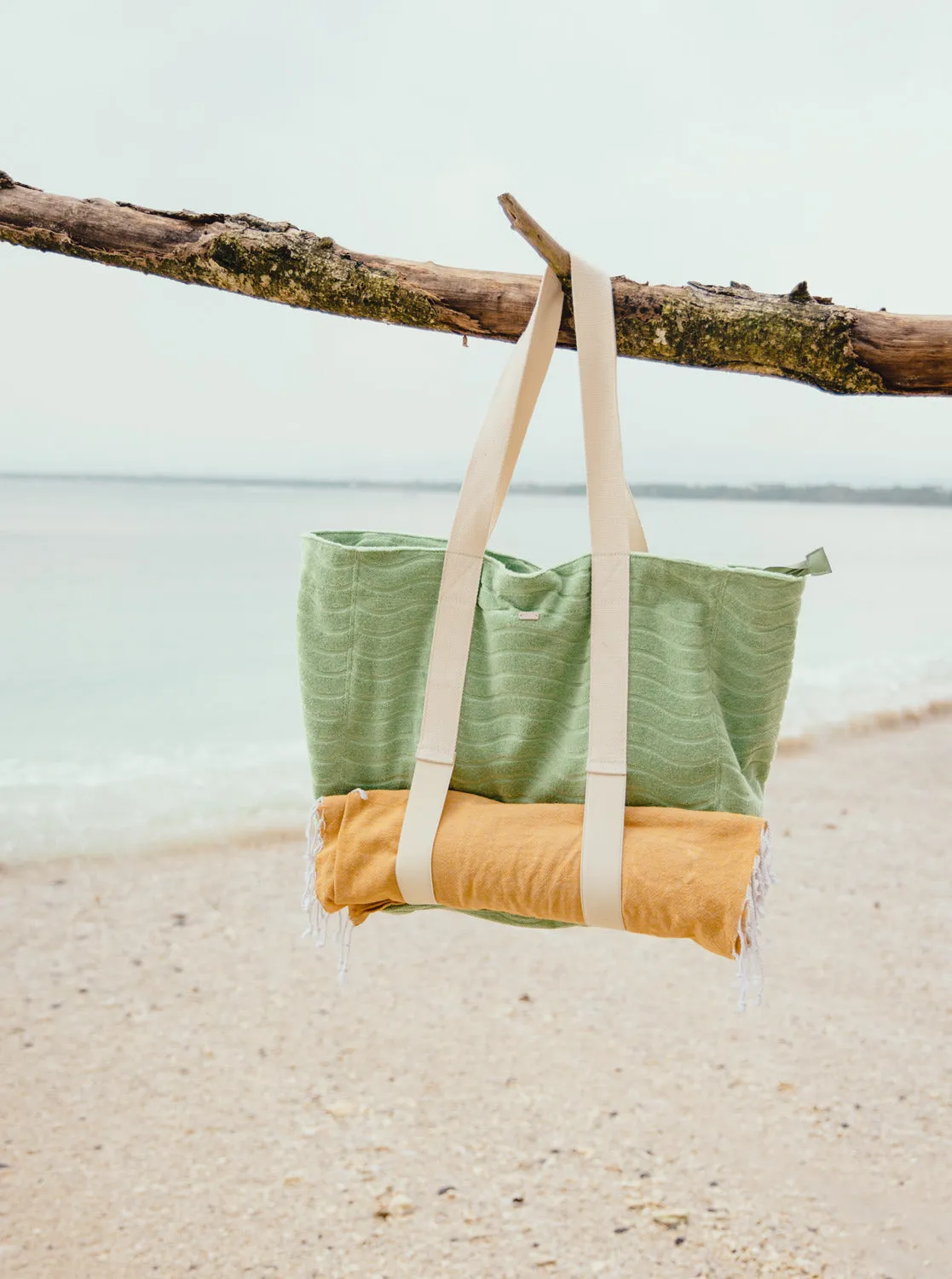 Sunny Palm Tote Beach bag - Quiet Green sold by Roxy
