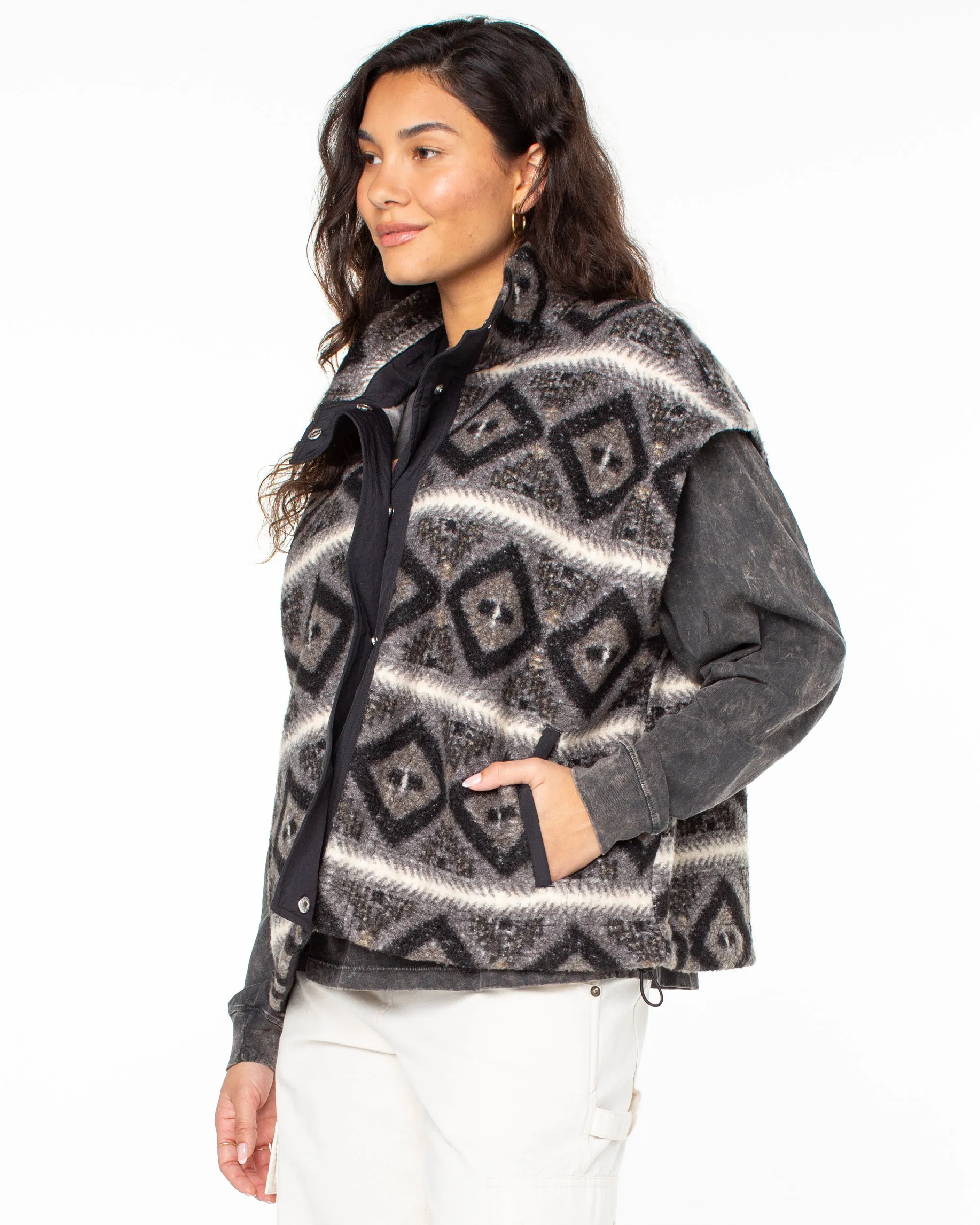 Great Divide Vest - Phantom sold by Roxy product image thumbnail 3