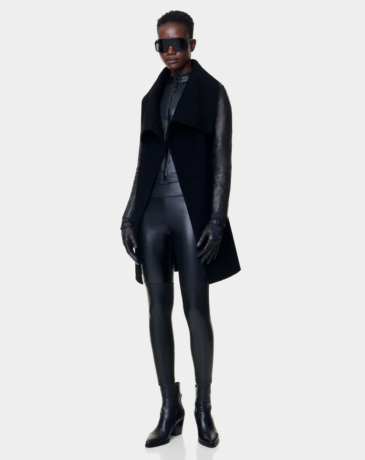 TAPLIN - 8122575 BLACK sold by RUDSAK product image thumbnail 3