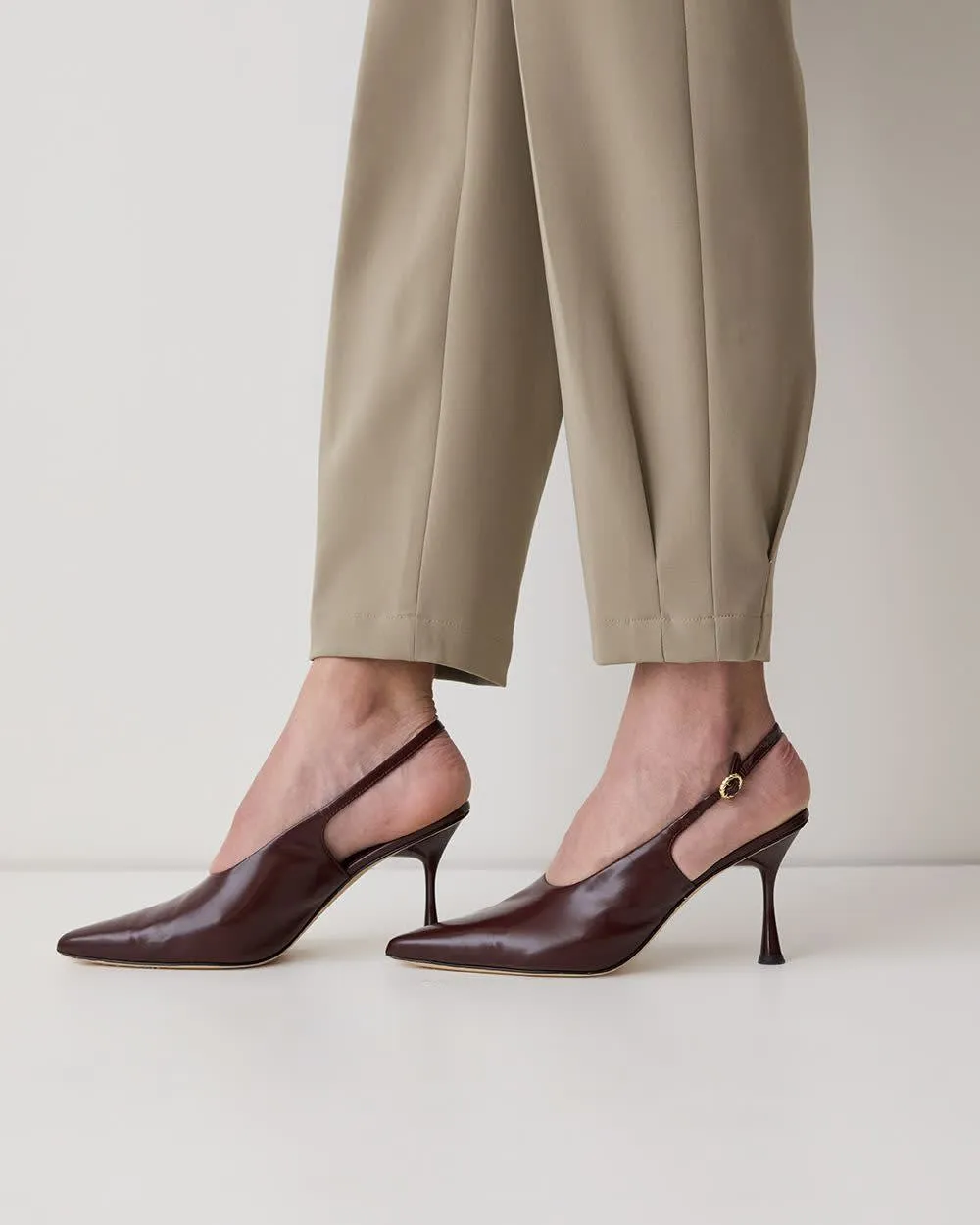 Mid-Rise Tapered-Leg Flowy Jogger Pant sold by RW&CO. product image thumbnail 4