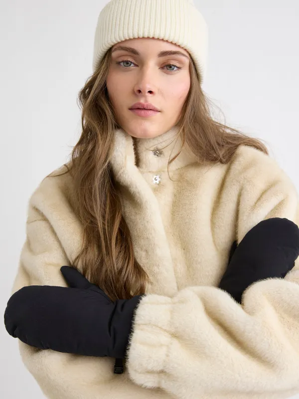 Puffer Mitts sold by RW&CO.