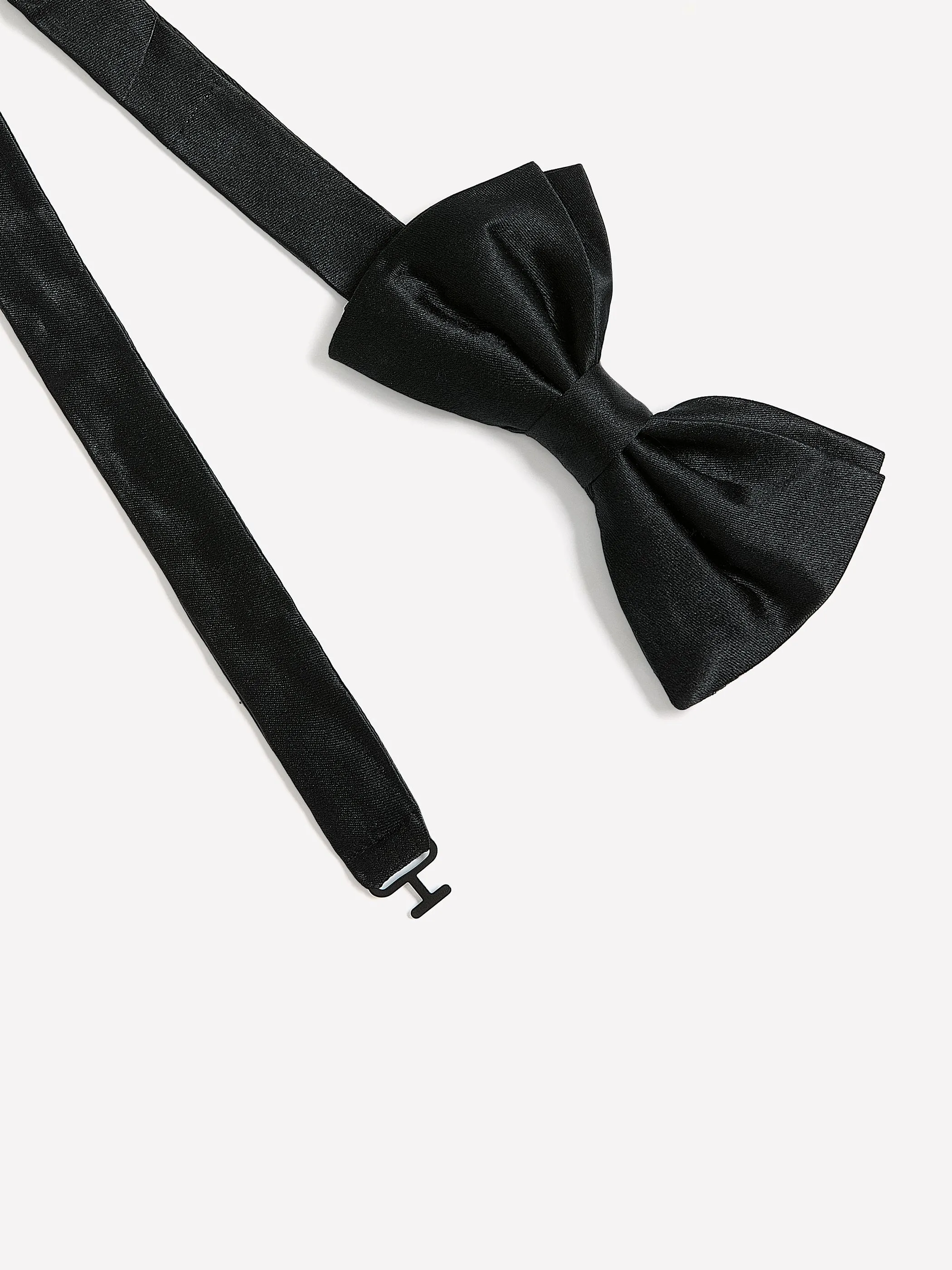 Celebration Bow Tie sold by RW&CO. product image thumbnail 2