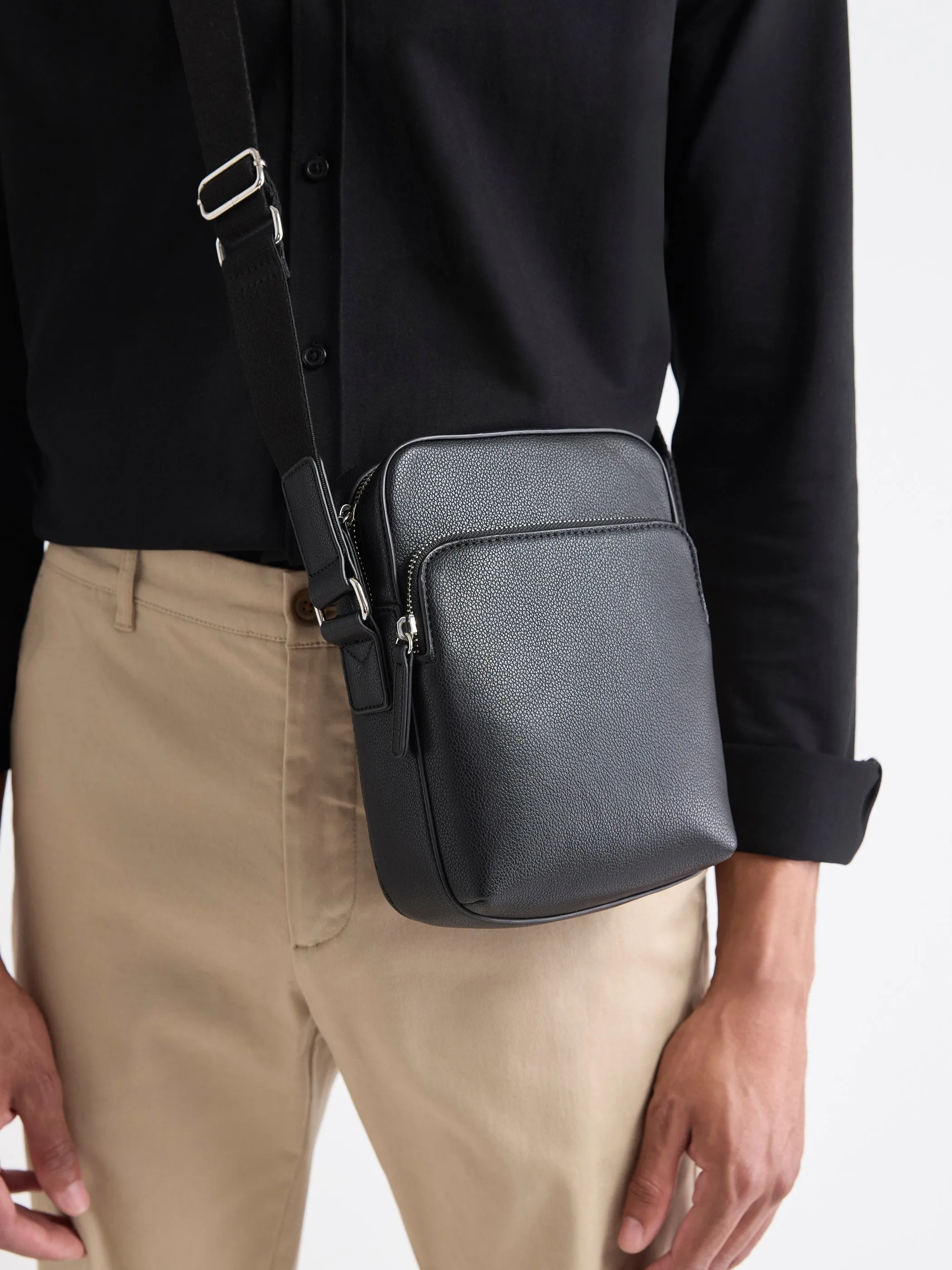 Cross-Body Box Bag sold by RW&CO.