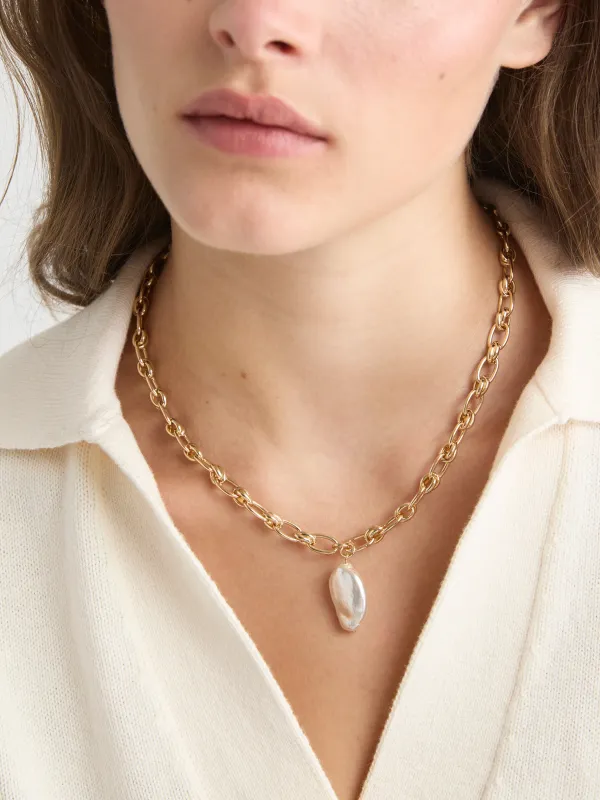 Chunky Link Necklace with Freshwater Pearl Pendant sold by RW&CO.