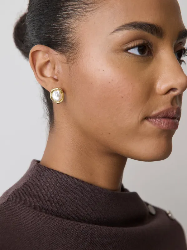 Baroque Pearl Earrings sold by RW&CO.