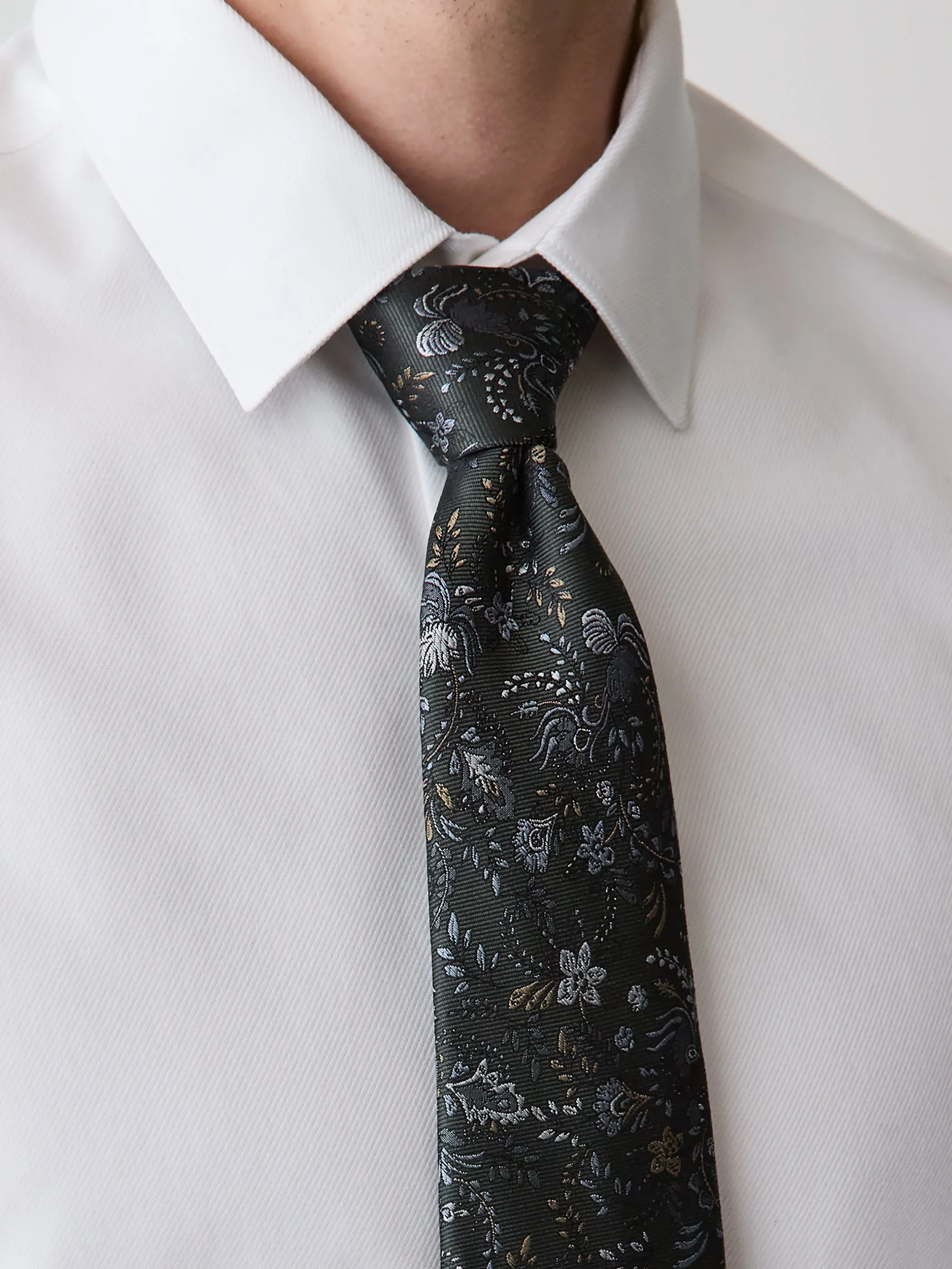 Green Regular Tie with Floral Pattern sold by RW&CO. product image thumbnail 3