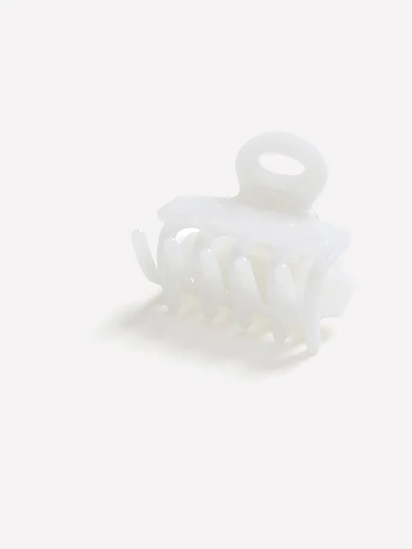 Acrylic Hair Gripper made by RW&CO.