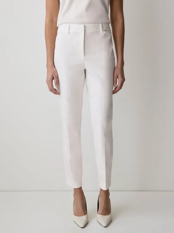 Mid-Rise Slim-Leg Signature 7/8 Pant made by RW&CO.