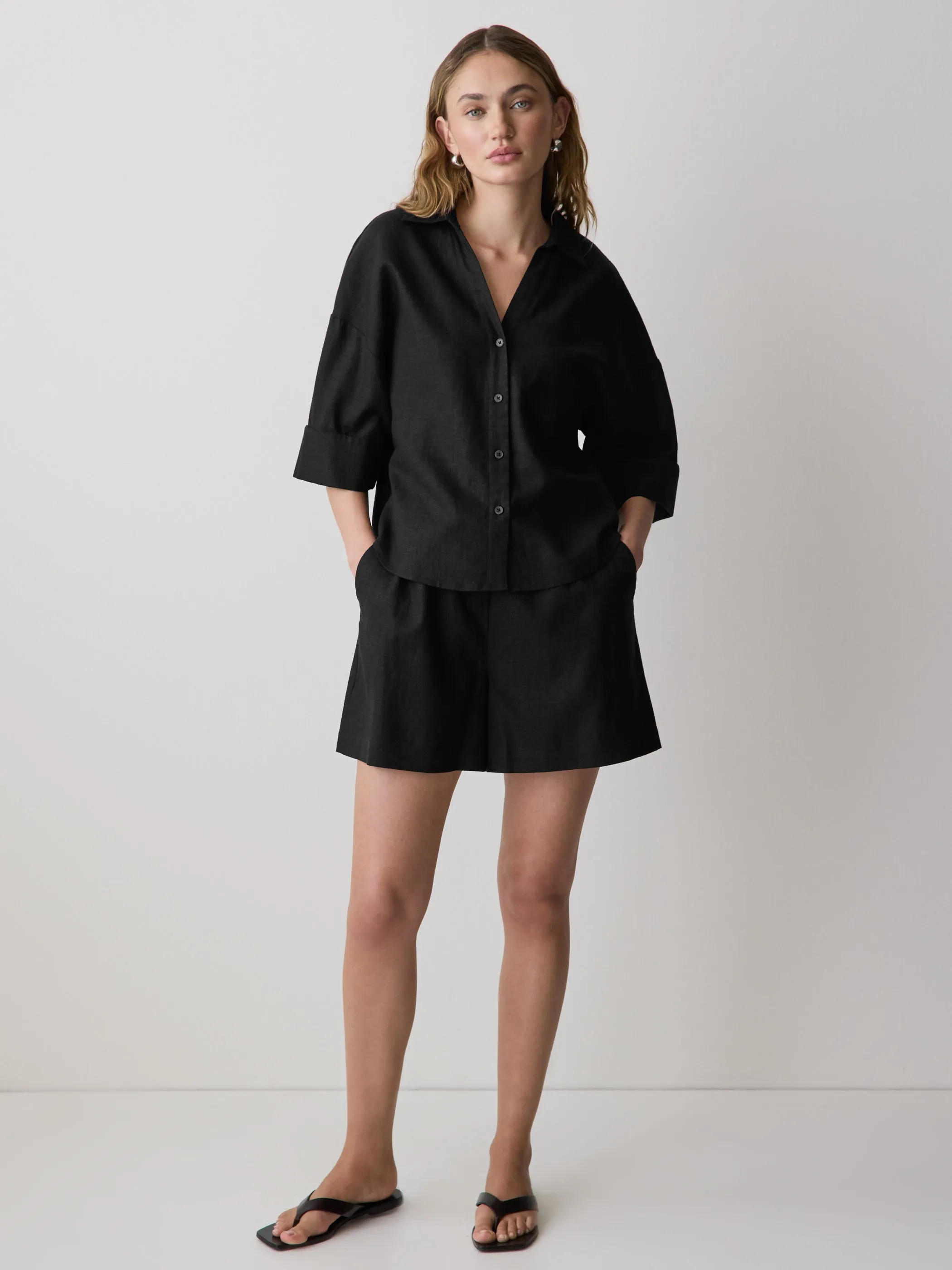 Linen-Blend Mid-Rise Pull-On Short sold by RW&CO. product image thumbnail 2