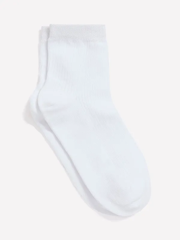 Ribbed Crew Socks made by RW&CO.