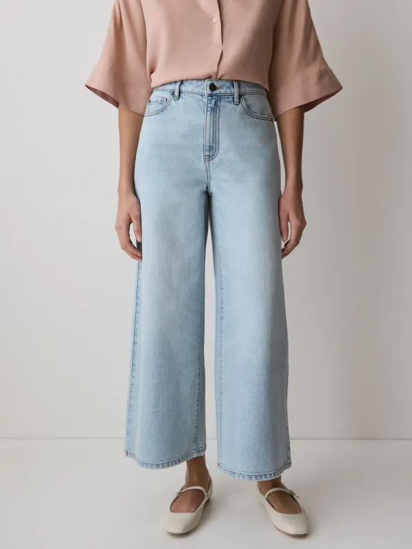 High-Rise Wide-Leg Cropped Jeans made by RW&CO.