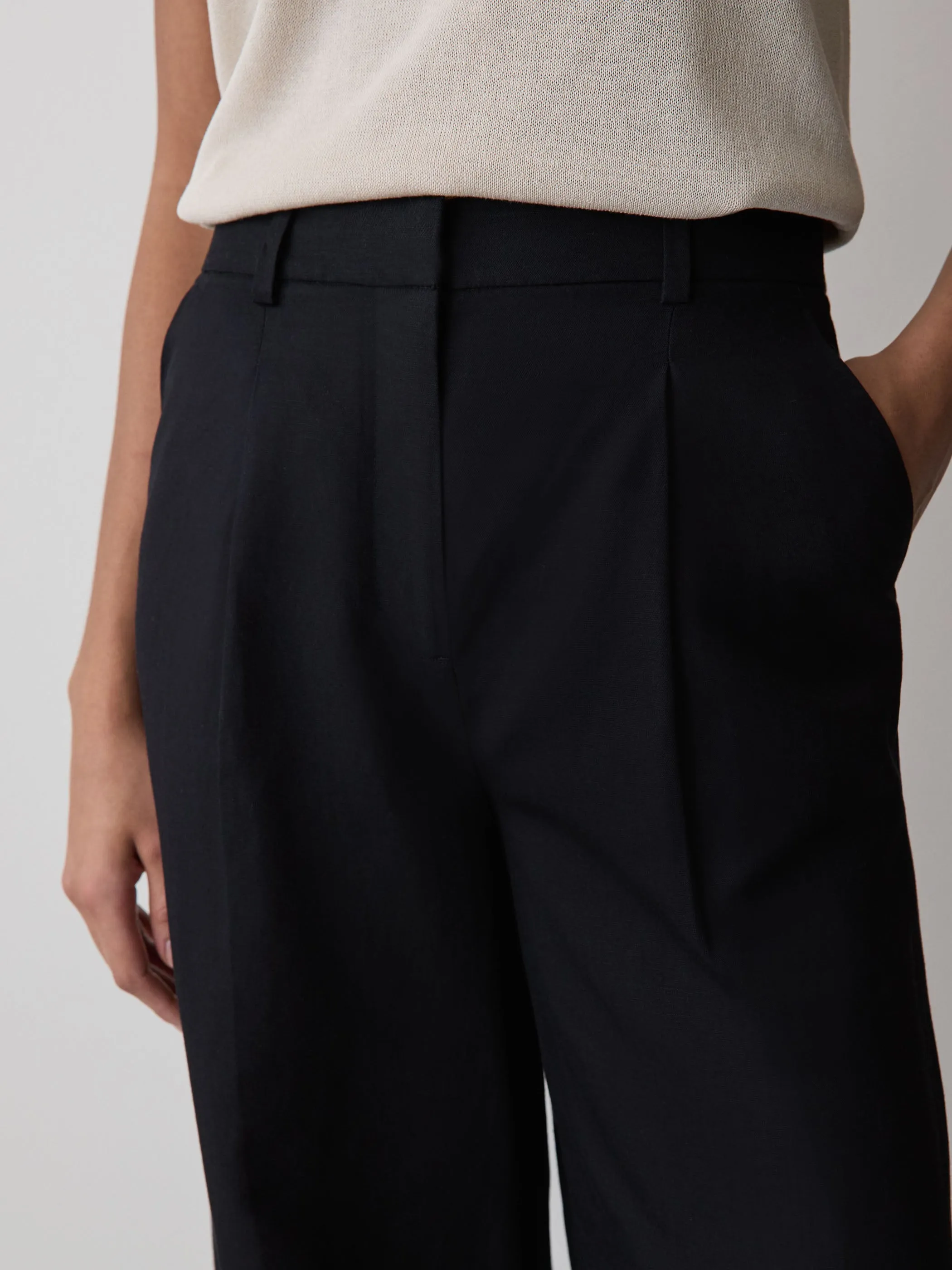 Wide-Leg High-Rise Linen-Blend Pant sold by RW&CO. product image thumbnail 4