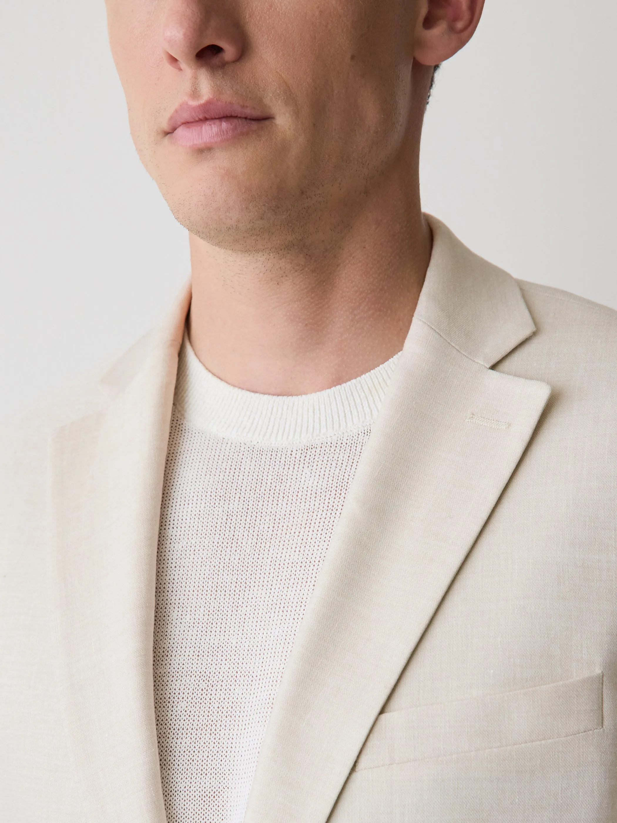 Tailored Fit Stretch Linen Suit Blazer sold by RW&CO. product image thumbnail 4