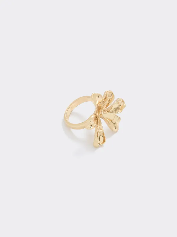 Flower Ring made by RW&CO.
