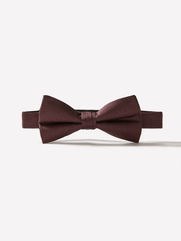 Solid Burgundy Bow Tie made by RW&CO.