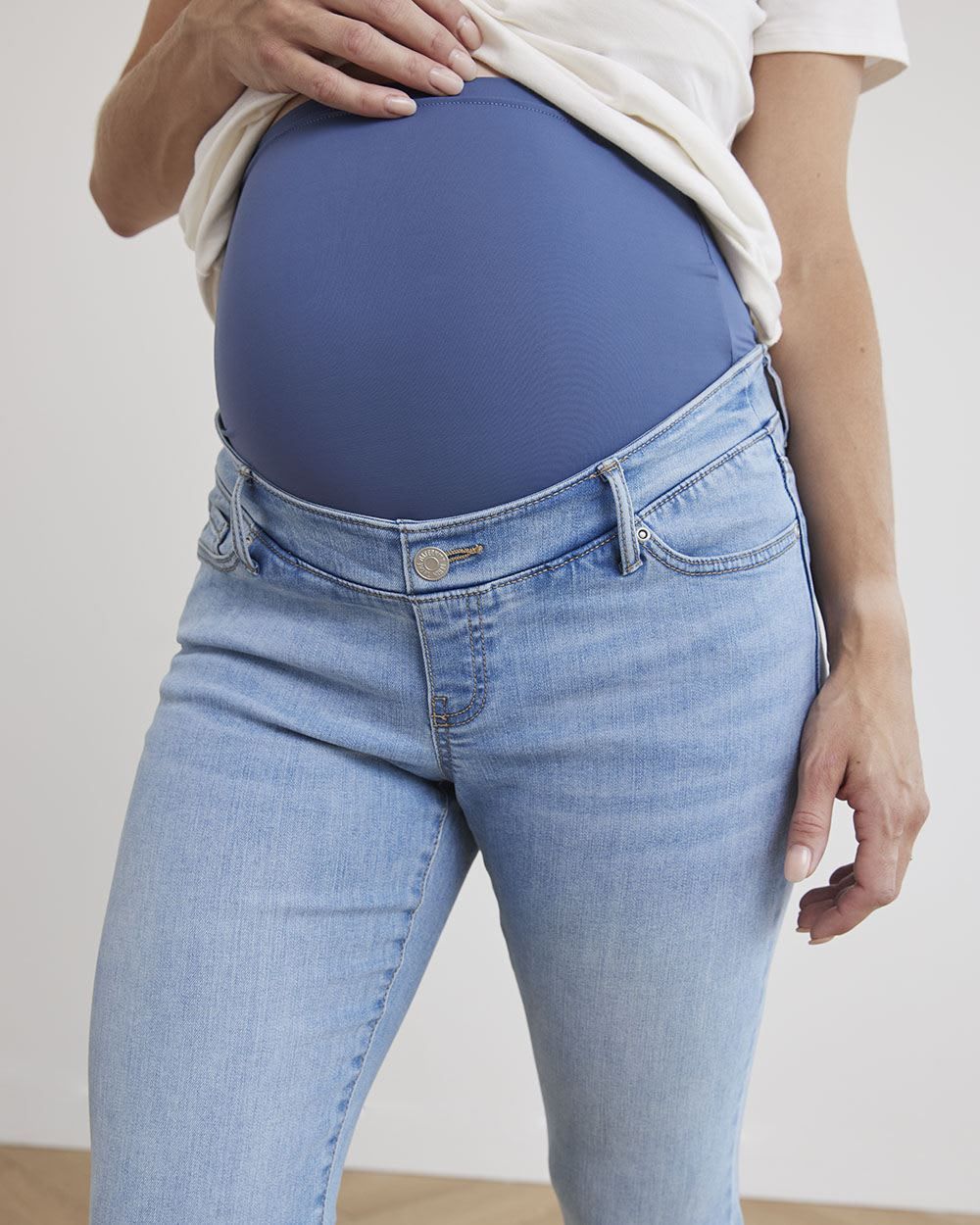 Light Wash Natalie Jegging - 28" - Thyme Maternity sold by RW&CO. product image thumbnail 4