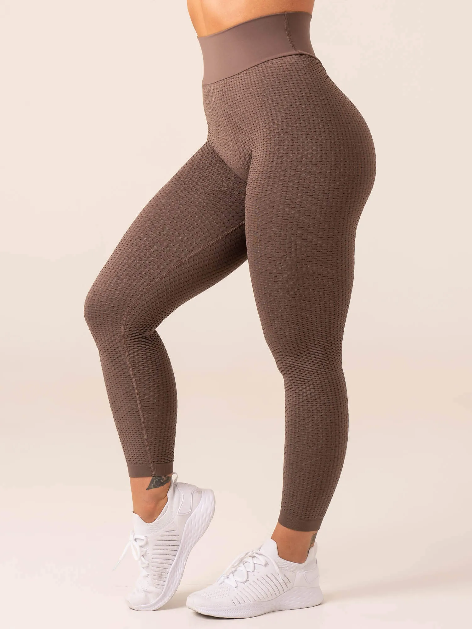 Honeycomb Scrunch Seamless Leggings - Taupe sold by Ryderwear product image thumbnail 2