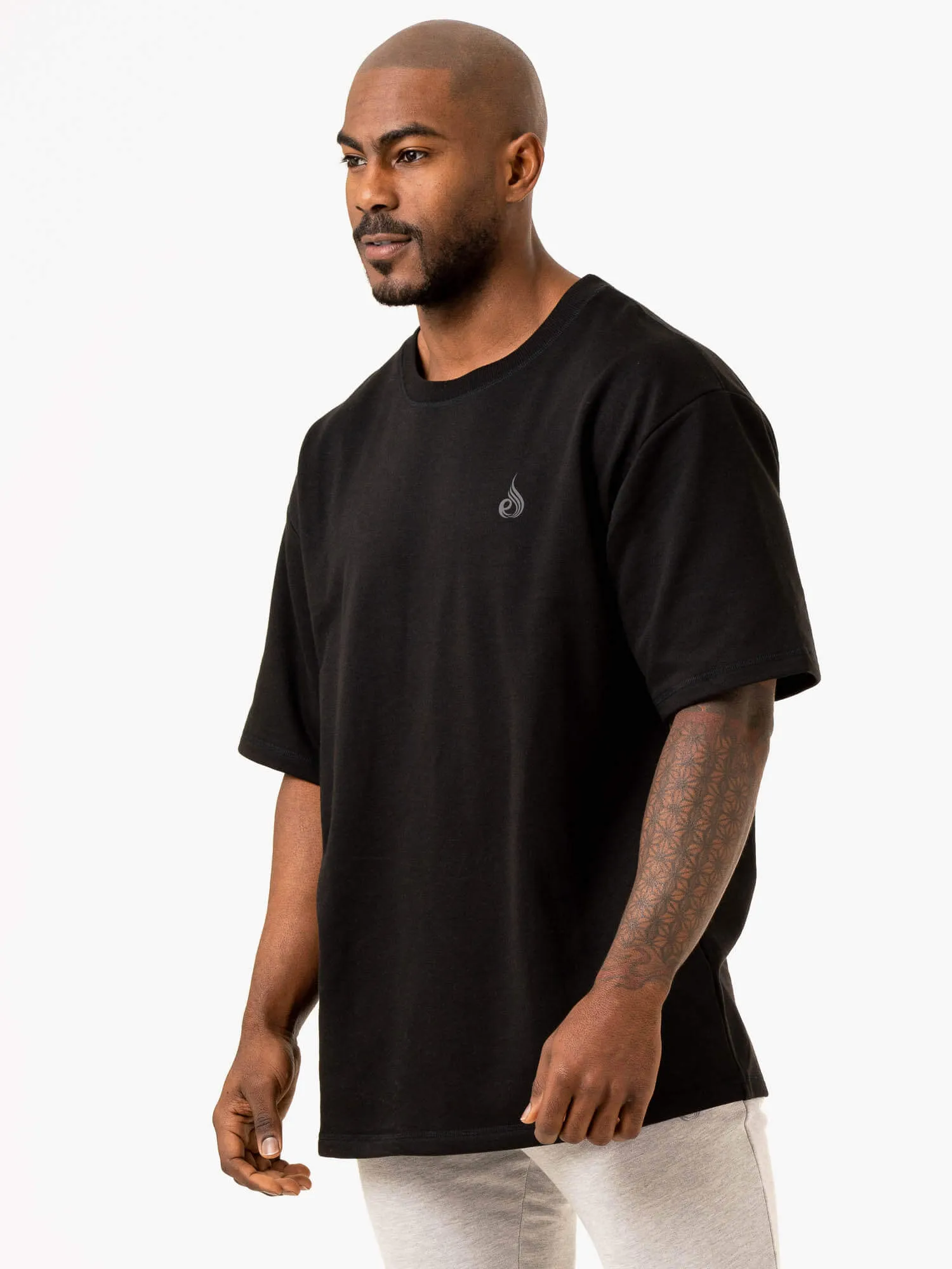 Throwback Oversized Fleece T-Shirt - Black sold by Ryderwear product image thumbnail 2