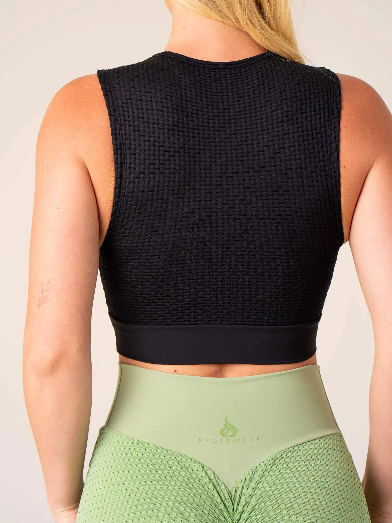 Honeycomb Seamless Tank - Black sold by Ryderwear product image thumbnail 2