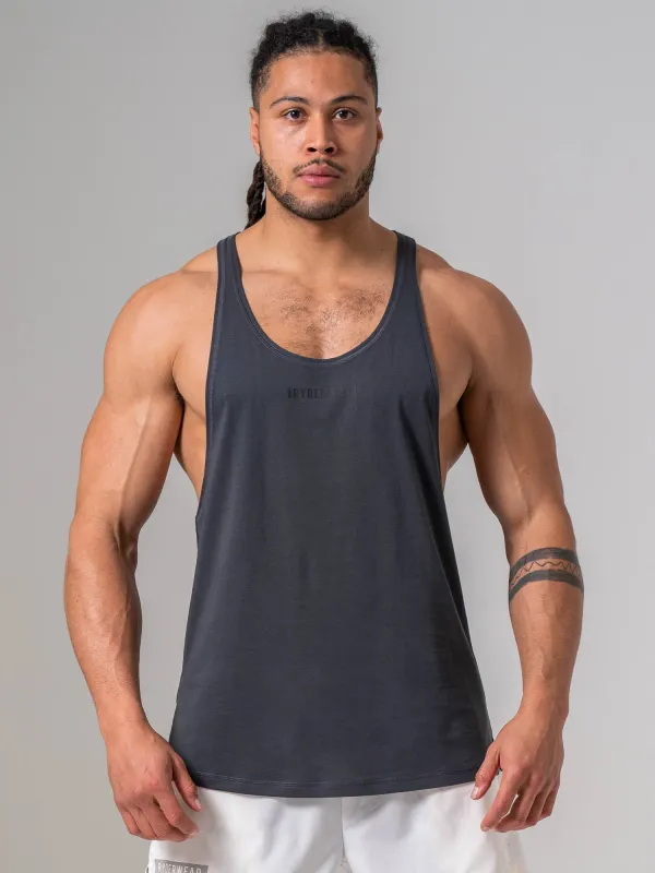 Pursuit Stringer - Charcoal made by Ryderwear
