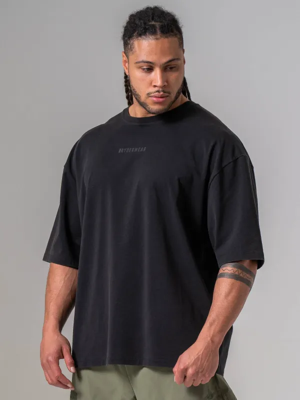Pursuit Oversized T-shirt - Black made by Ryderwear
