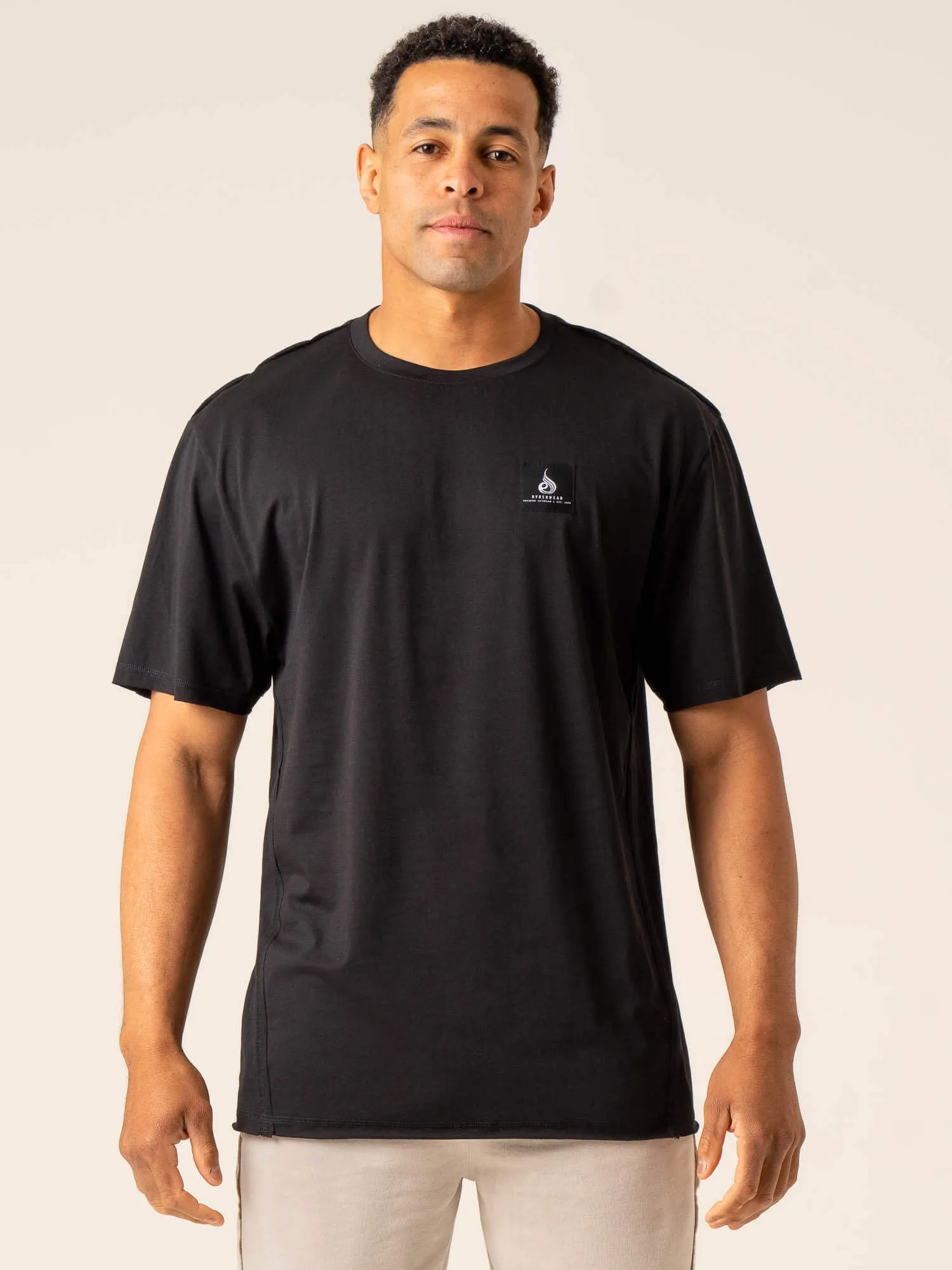Dynamic Oversized T-Shirt - Black sold by Ryderwear
