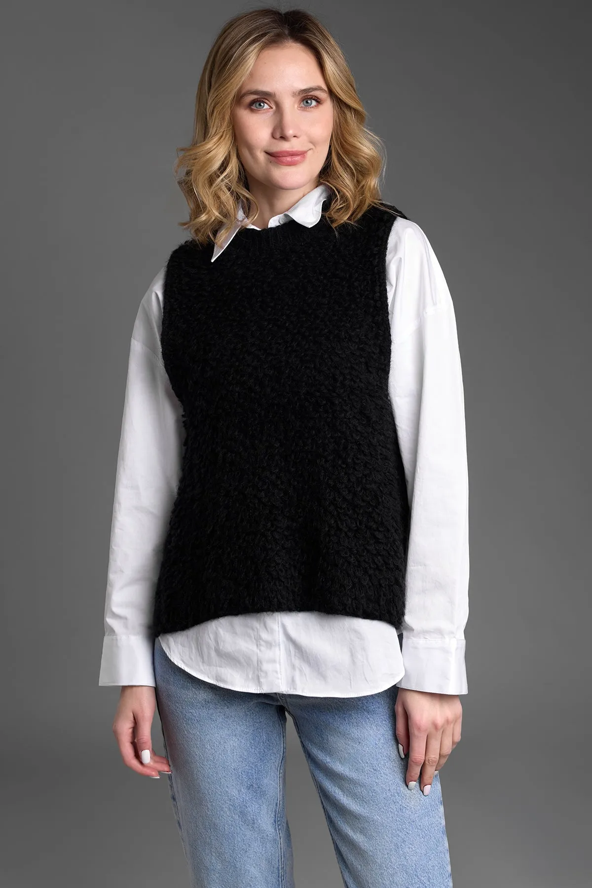 Looped Knit Sweater Vest sold by SAACHI product image thumbnail 5