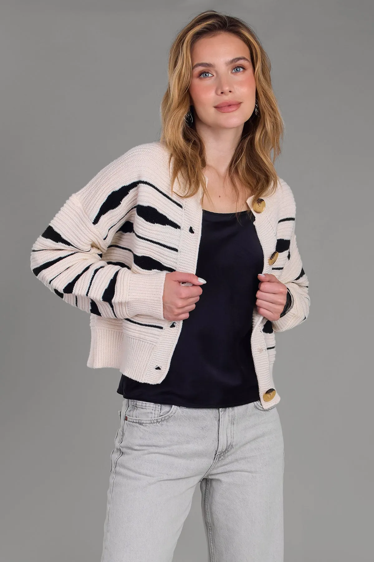 Zebra Buttoned Knit Cardigan sold by SAACHI product image thumbnail 2