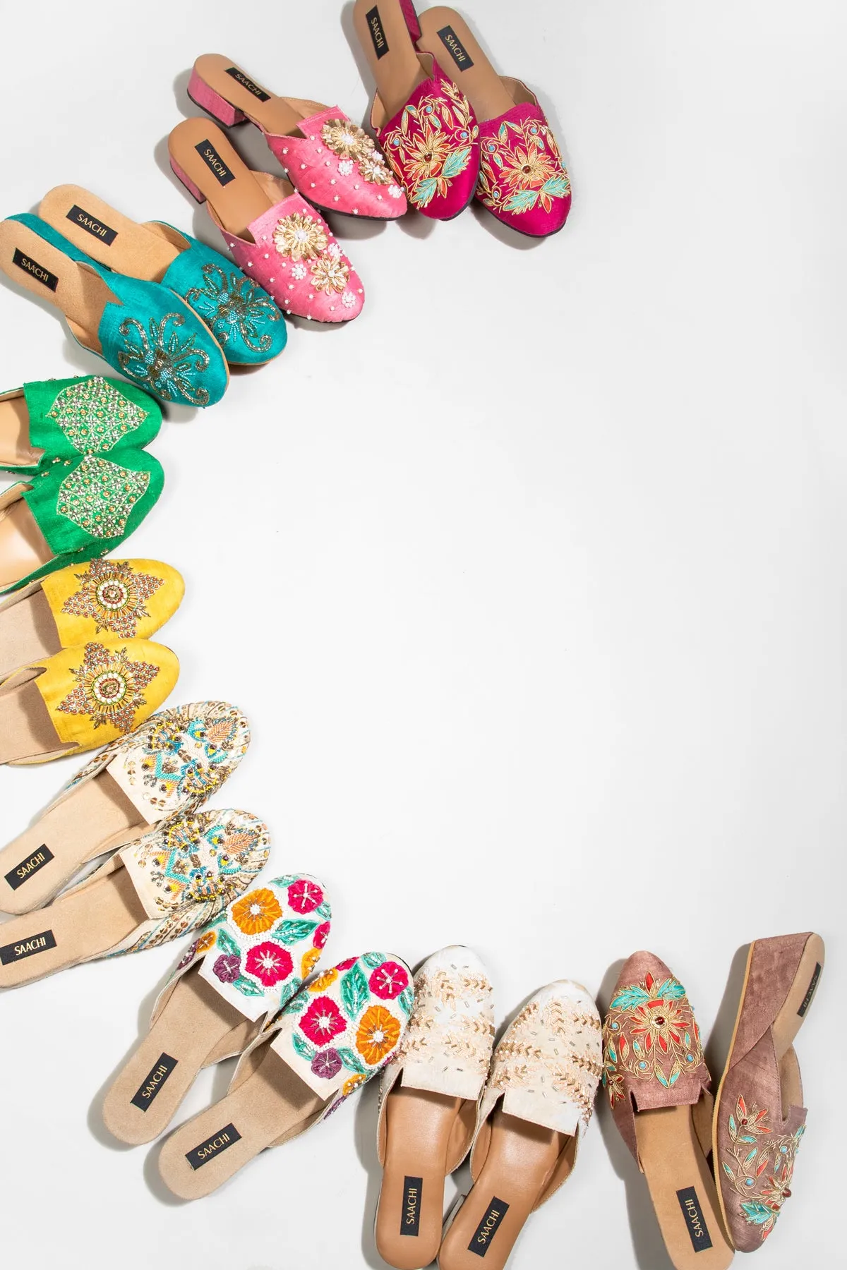 Personalized Mule Atelier sold by SAACHI product image thumbnail 2