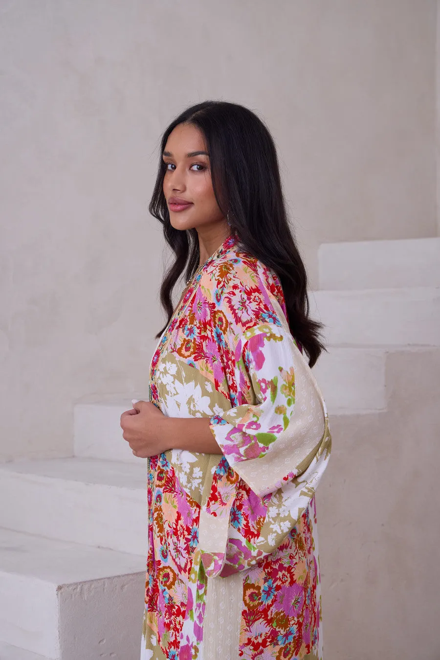 Lace Embroidered Floral Kimono sold by SAACHI product image thumbnail 3
