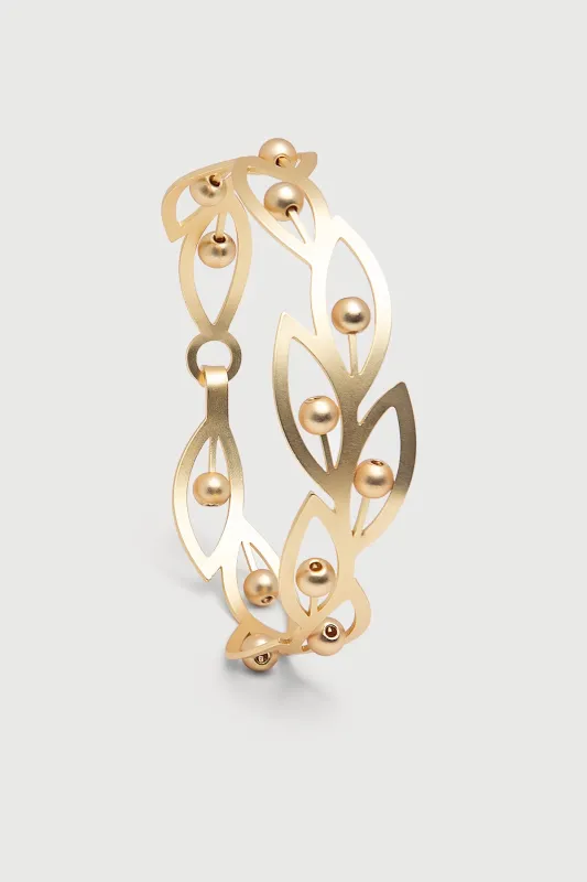 Beaded Botanical Hook Bracelet made by SAACHI
