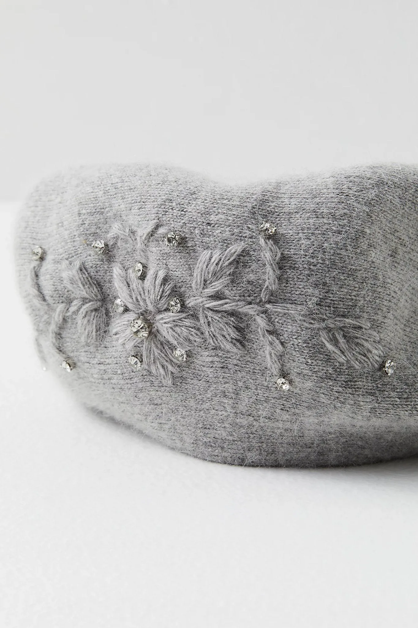 Crystal Embellished Floral Beret sold by SAACHI product image thumbnail 3