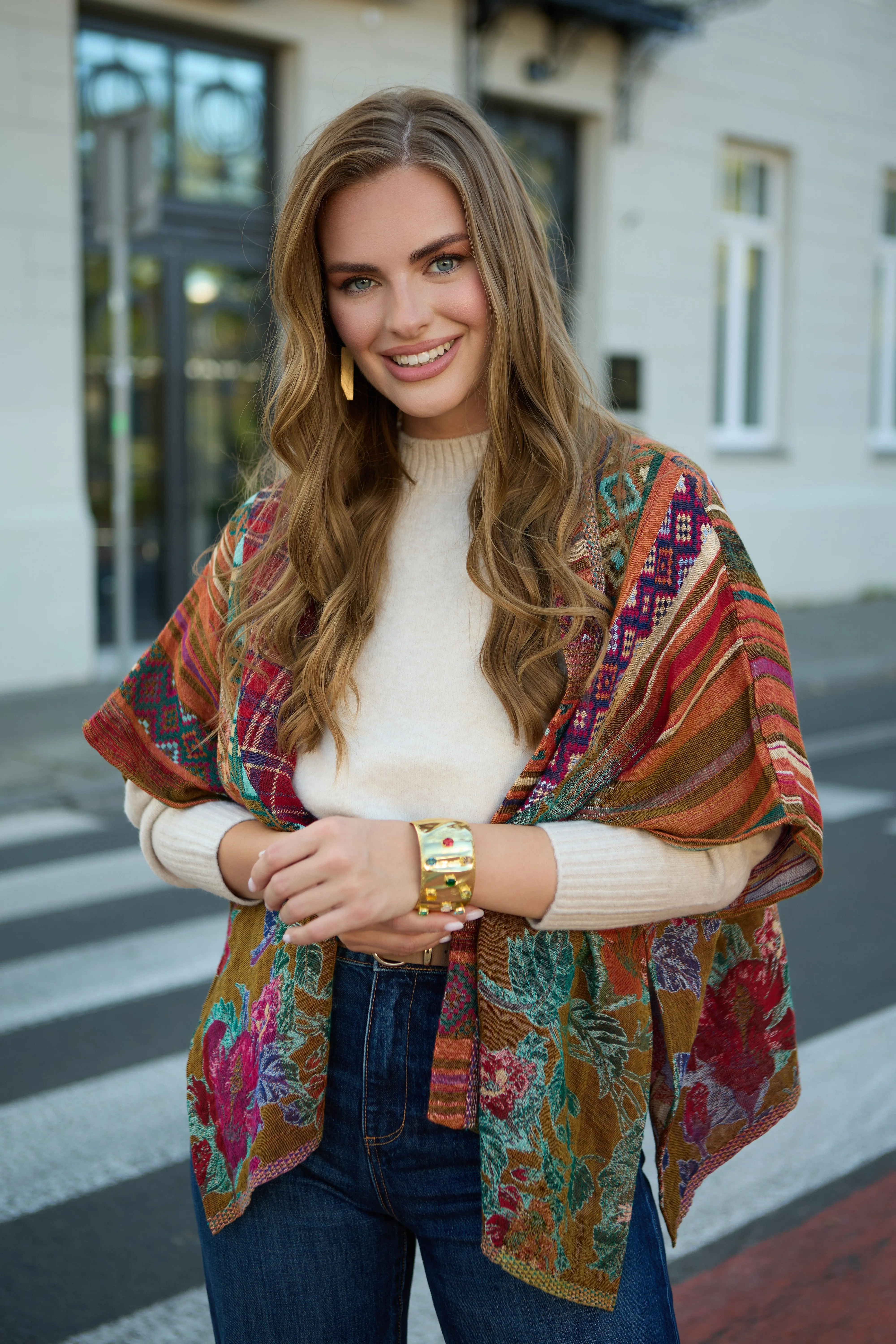 Floral Geometric Short Open Poncho sold by SAACHI product image thumbnail 5