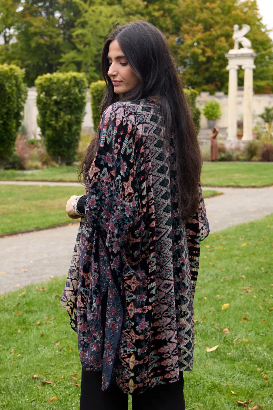 Multicolored Velvet Kimono Black sold by SAACHI product image thumbnail 2
